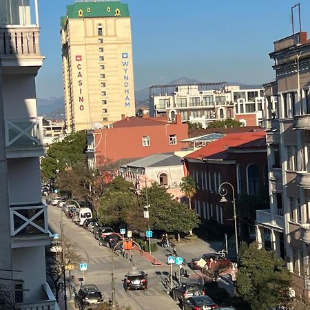 Апартаменты От Зуры Μπατούμι Εξωτερικό φωτογραφία